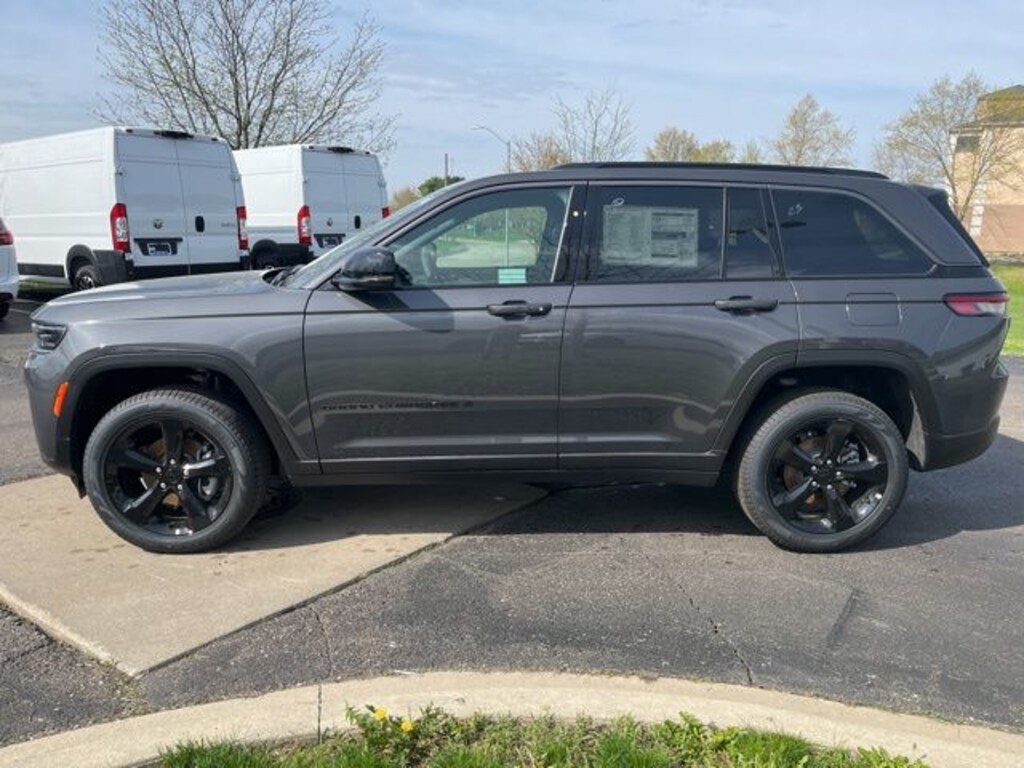 New 2026 Jeep Grand Cherokee LIMITED 4X4 Sport Utility