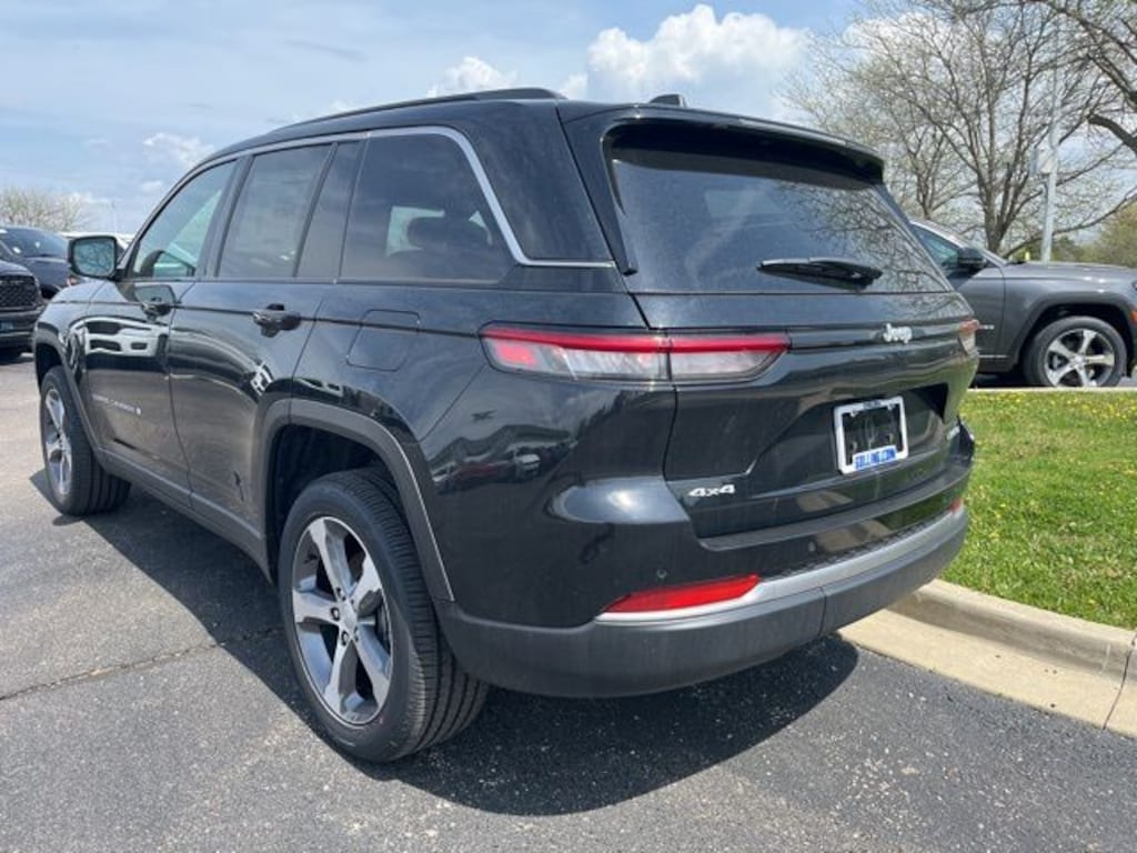 New 2026 Jeep Grand Cherokee LIMITED 4X4 Sport Utility