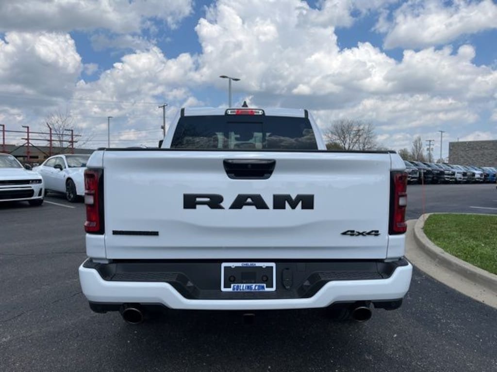 New 2026 Ram 1500 BIG HORN CREW CAB 4X4 5'7 BOX Pickup