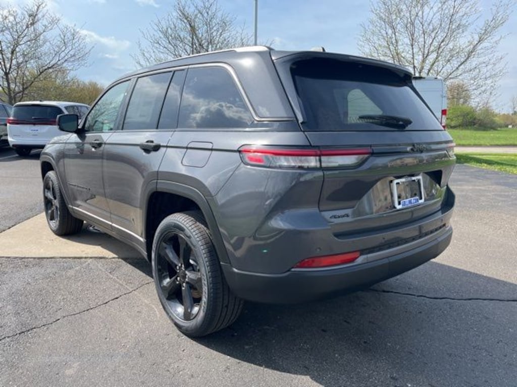 New 2026 Jeep Grand Cherokee LIMITED 4X4 Sport Utility