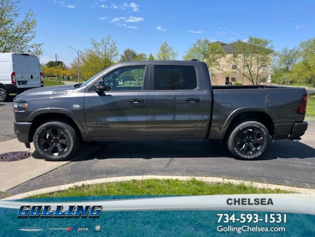 New 2026 Ram 1500 BIG HORN CREW CAB 4X4 5'7 BOX Pickup