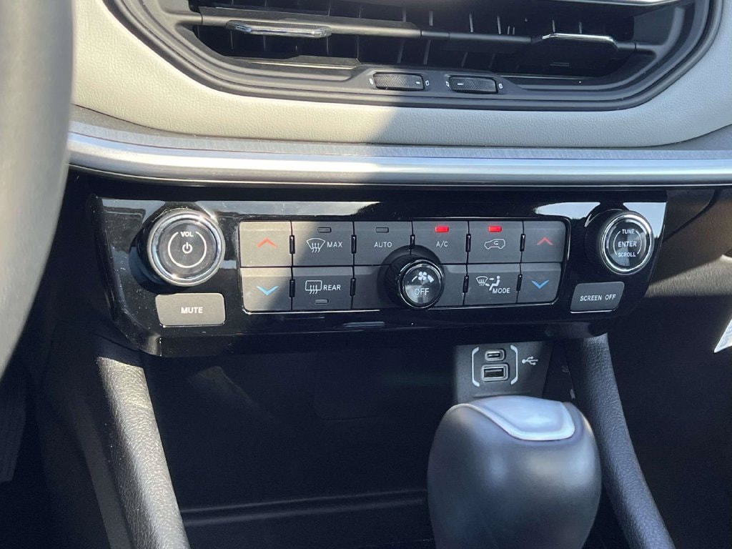 2026 Jeep Compass Limited - Photo 25