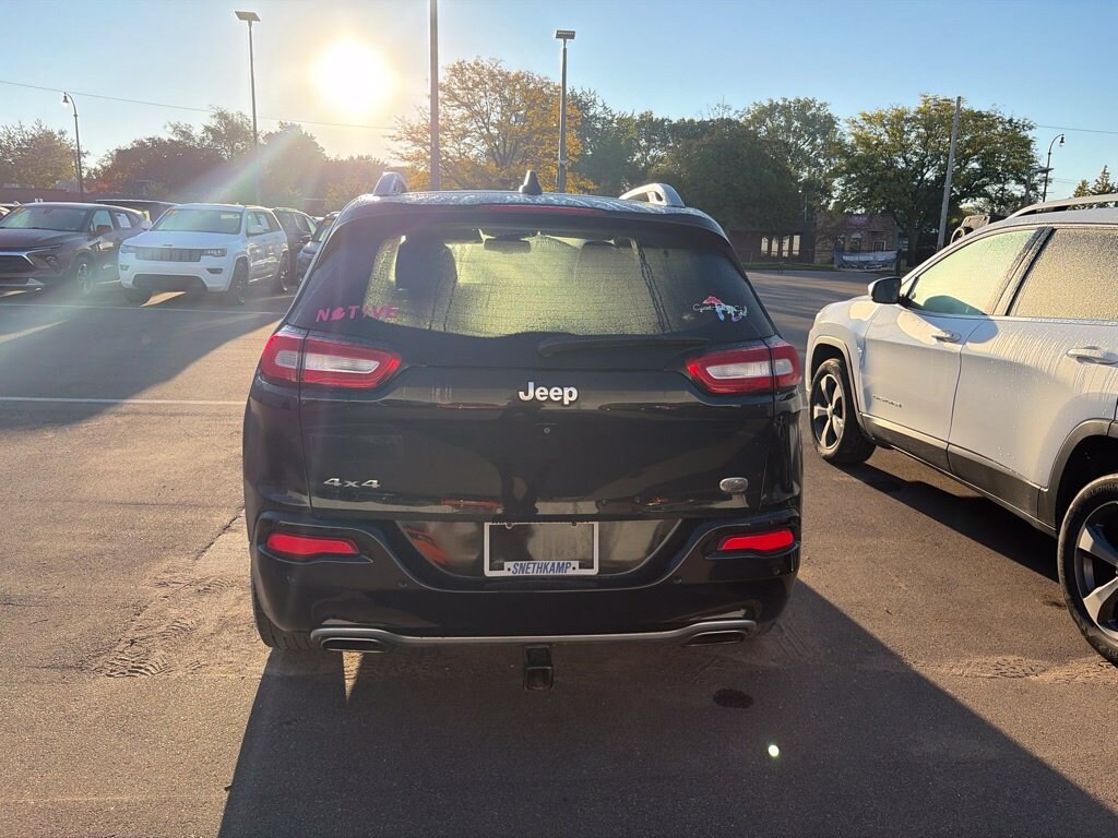 Used 2018 Jeep Cherokee Overland SUV