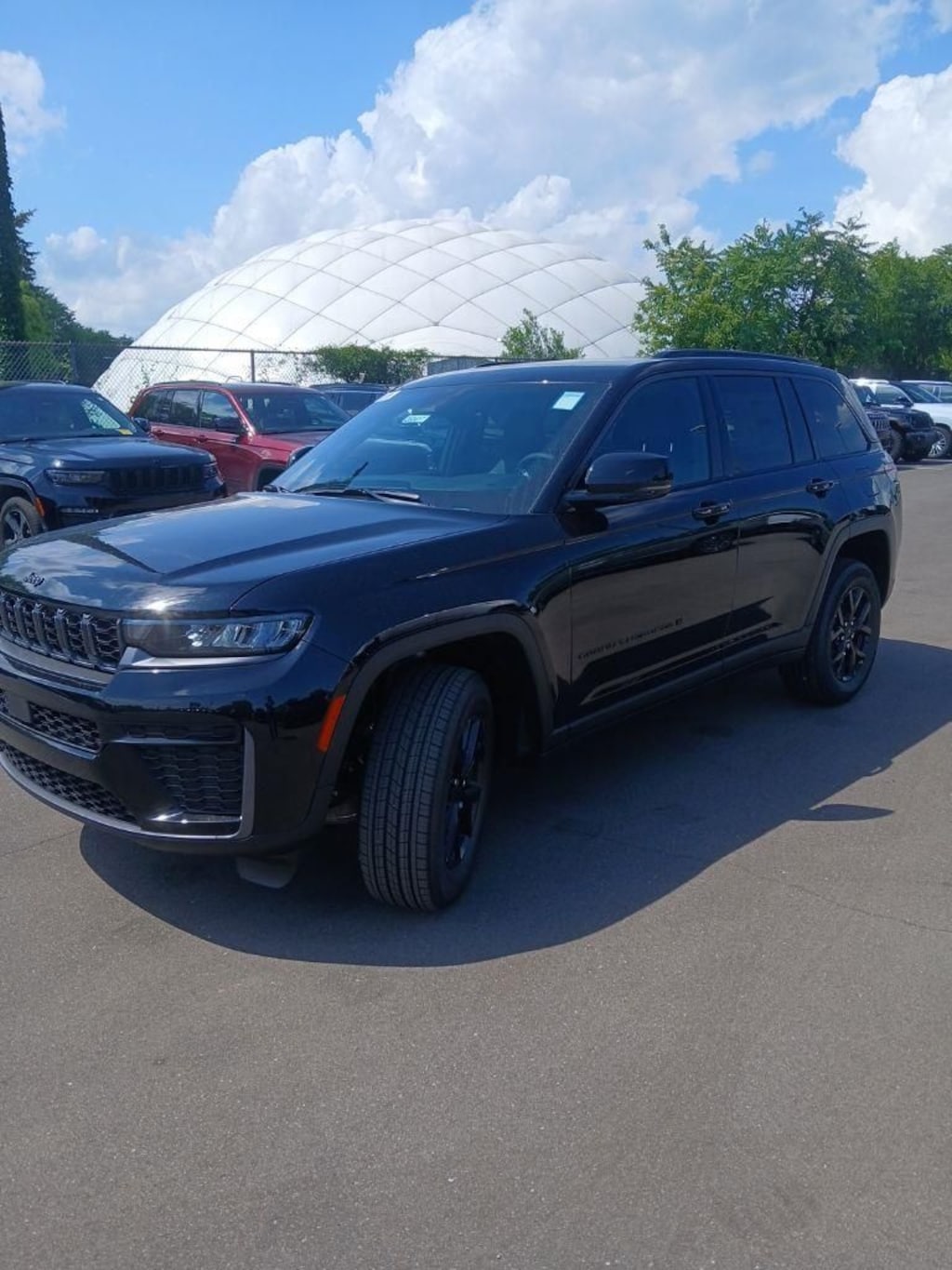 New 2026 Jeep Grand Cherokee LAREDO ALTITUDE 4X4 Sport Utility