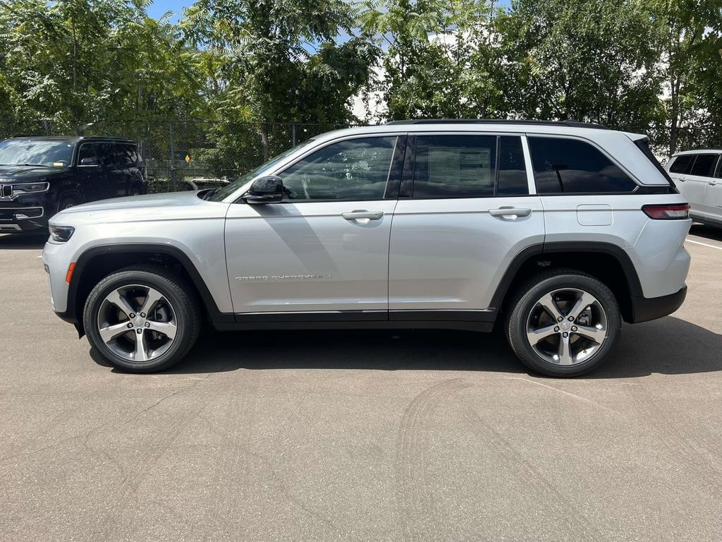 New 2026 Jeep Grand Cherokee LIMITED 4X4 Sport Utility