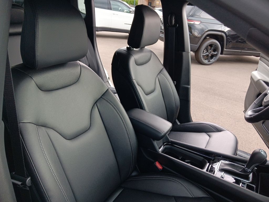 2026 Jeep Compass Limited - Photo 18