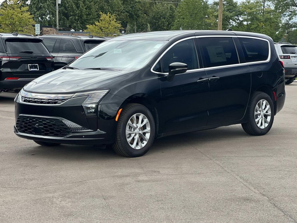 2027 Chrysler Pacifica Select