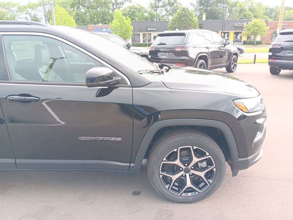 2026 Jeep Compass Limited - Photo 8
