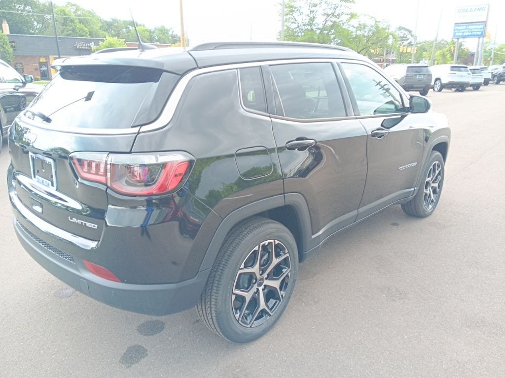 2026 Jeep Compass Limited - Photo 6