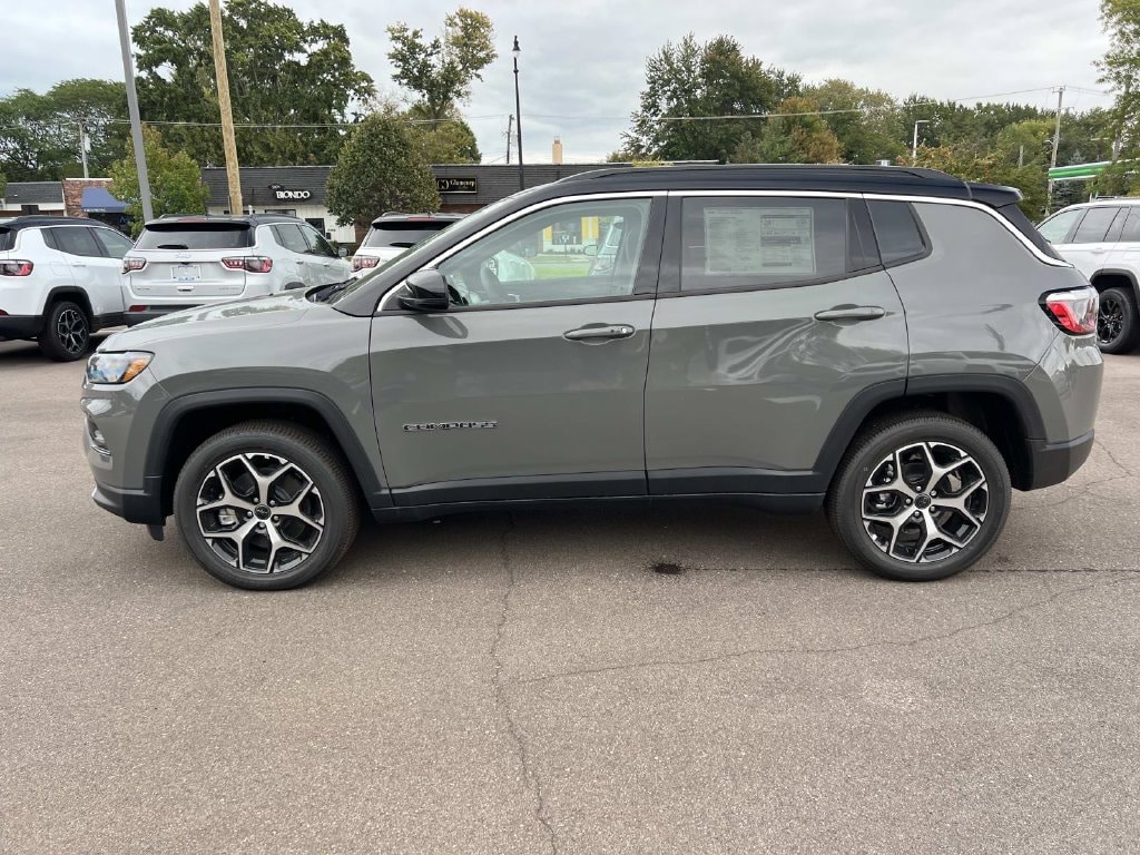New 2026 Jeep Compass LIMITED 4X4 Sport Utility