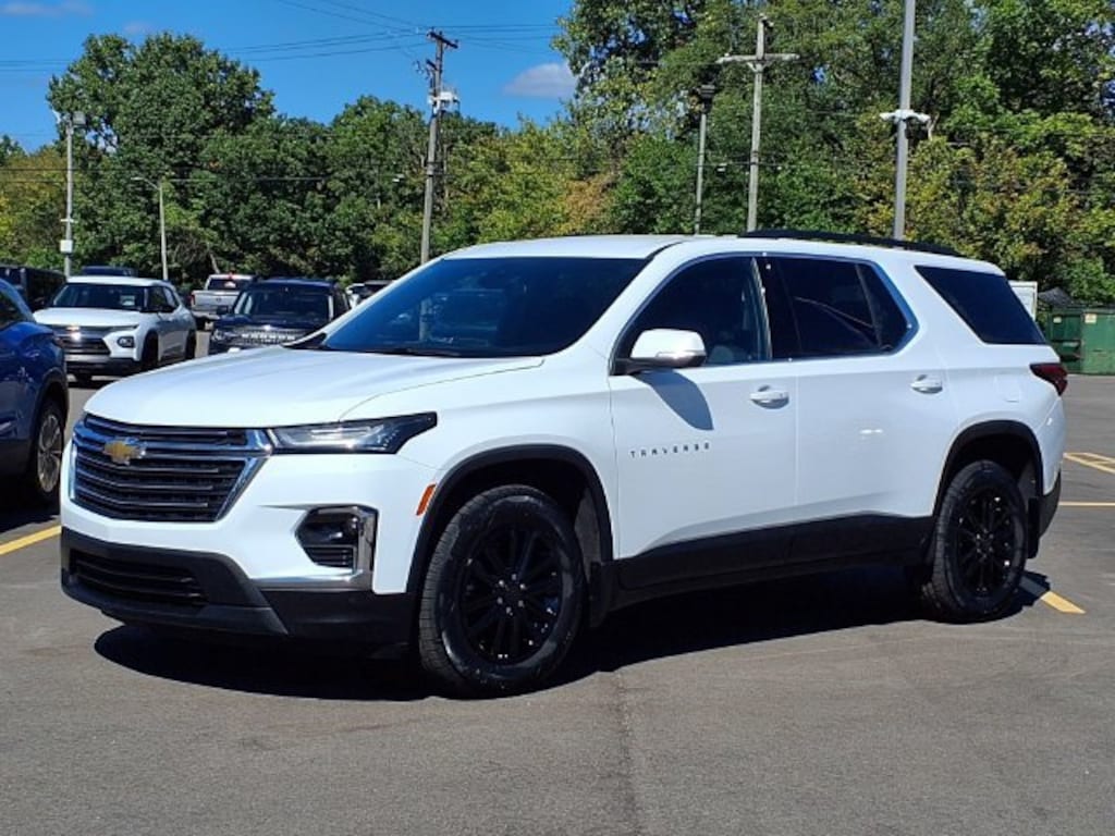 Used 2024 Chevrolet Traverse Limited LT Cloth SUV