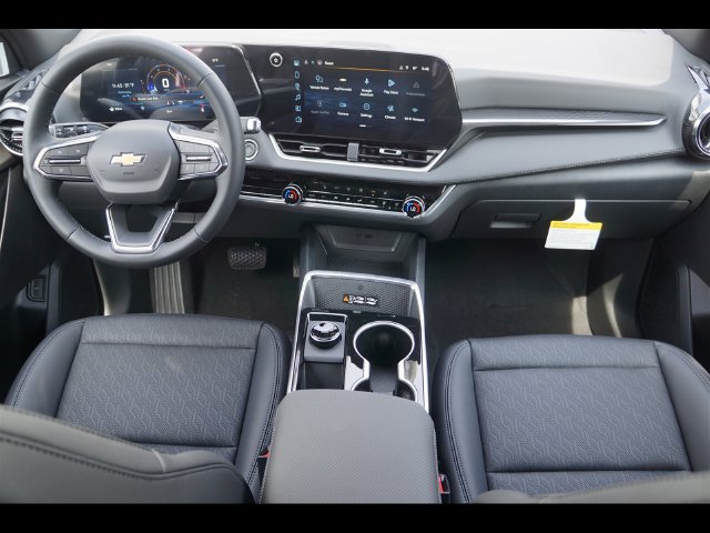 2027 Chevrolet Equinox LT - Photo 13