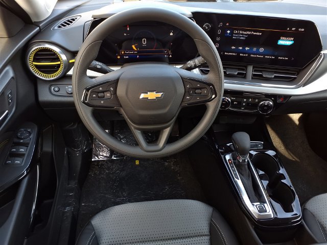 2026 Chevrolet Trax LT - Photo 5