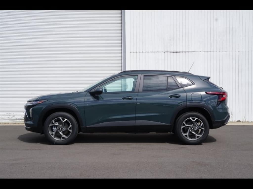New 2026 Chevrolet Trax LT SUV