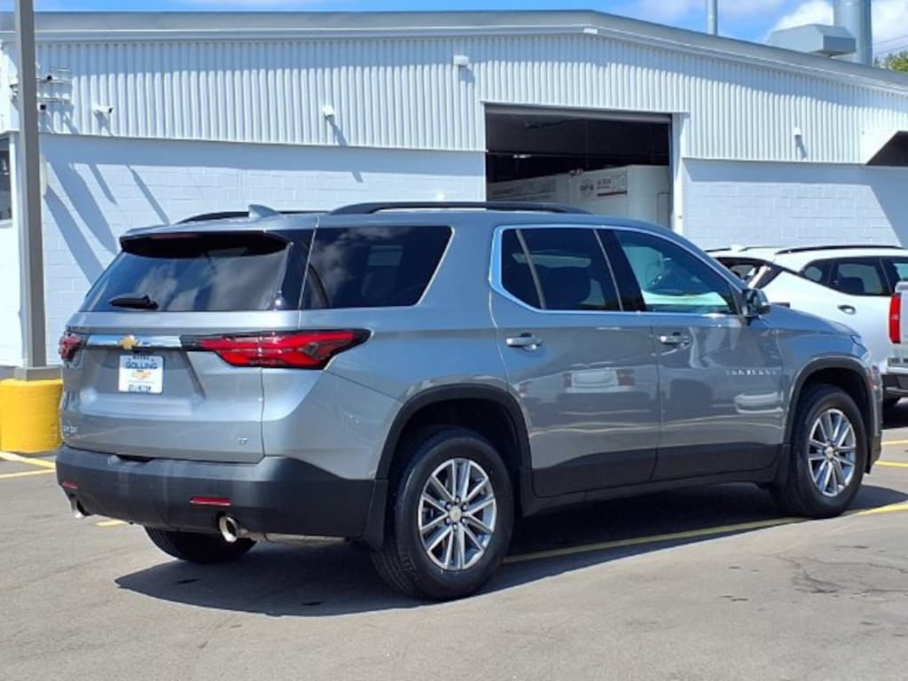 Used 2024 Chevrolet Traverse Limited LT Cloth SUV