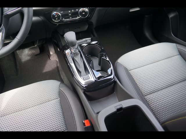2026 Chevrolet Trax LT - Photo 13