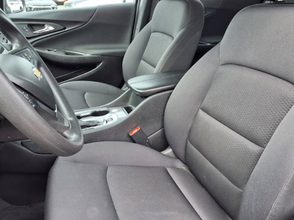 Used 2025 Chevrolet Malibu 1LT Sedan