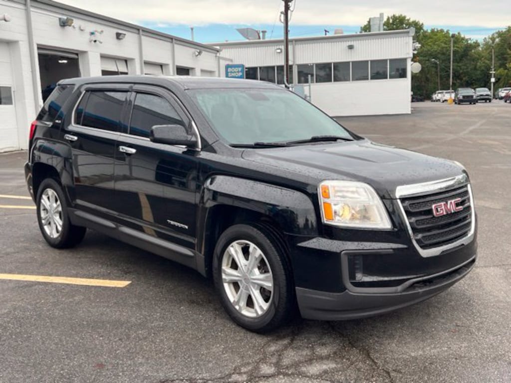 Used 2017 GMC Terrain SLE SUV