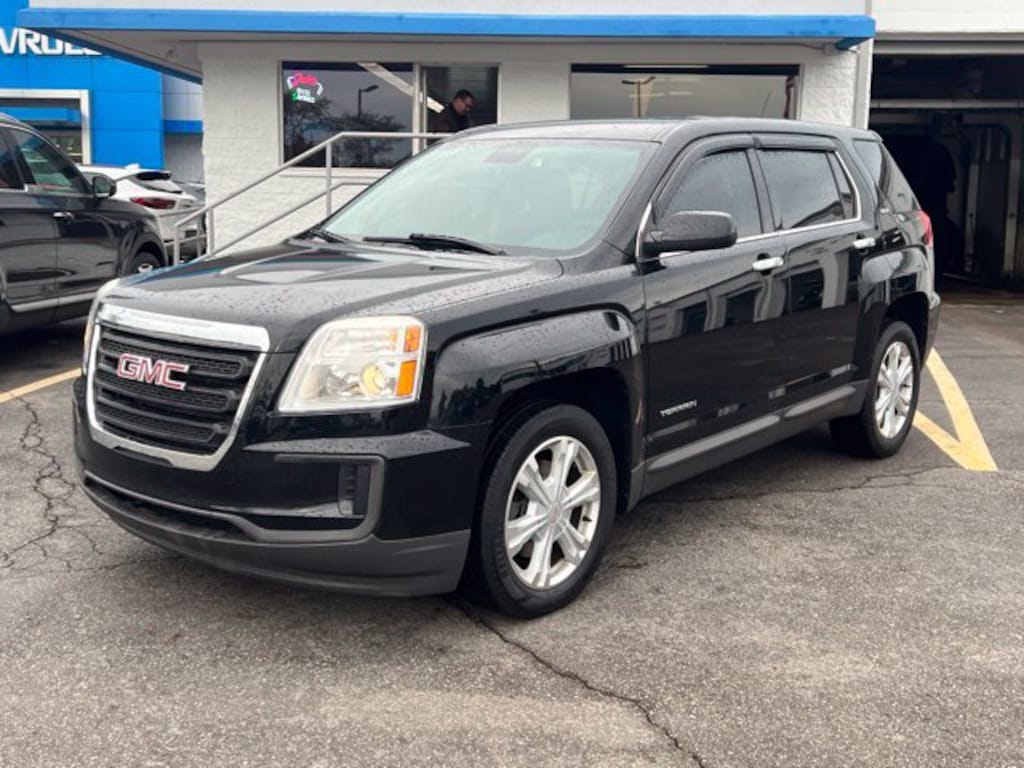 Used 2017 GMC Terrain SLE SUV