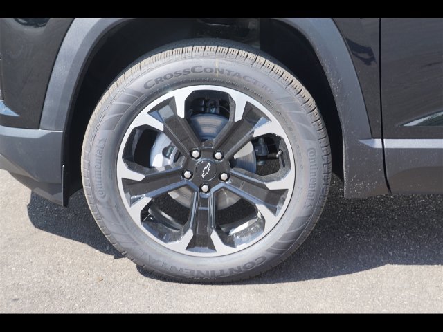 2027 Chevrolet Equinox LT - Photo 24