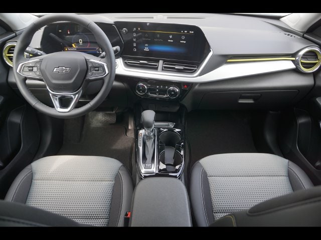 2026 Chevrolet Trax LT - Photo 12