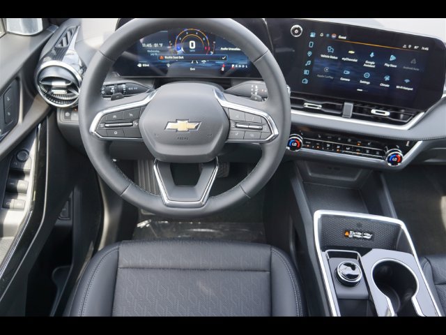 2027 Chevrolet Equinox LT - Photo 6