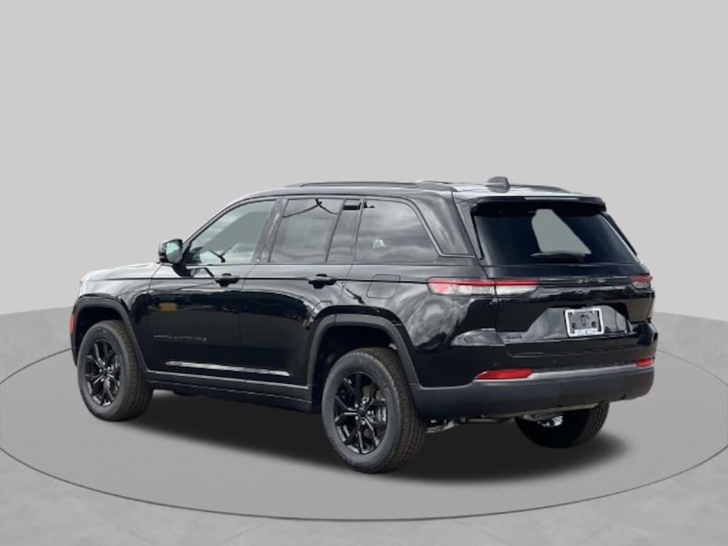 New 2026 Jeep Grand Cherokee LAREDO ALTITUDE 4X4 Sport Utility