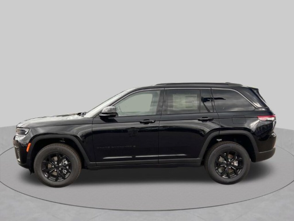 New 2026 Jeep Grand Cherokee LAREDO ALTITUDE 4X4 Sport Utility