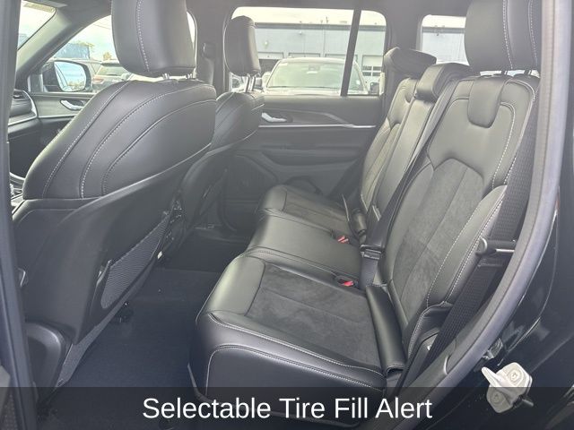 2026 Jeep Grand Cherokee Laredo - Photo 29
