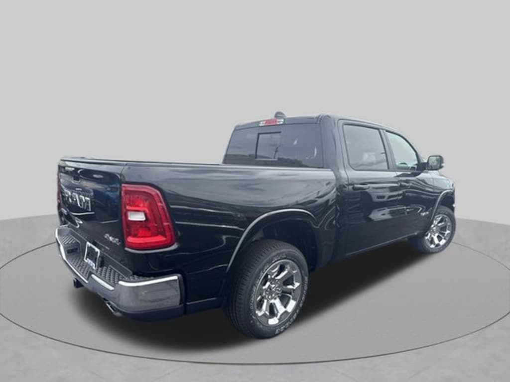 New 2027 Ram 1500 BIG HORN CREW CAB 4X4 5'7 BOX Pickup