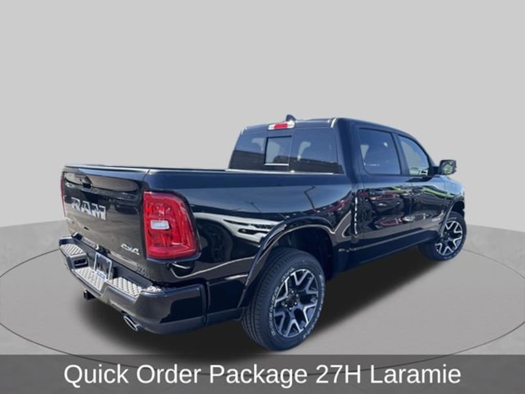 New 2026 Ram 1500 LARAMIE CREW CAB 4X4 5'7 BOX Pickup