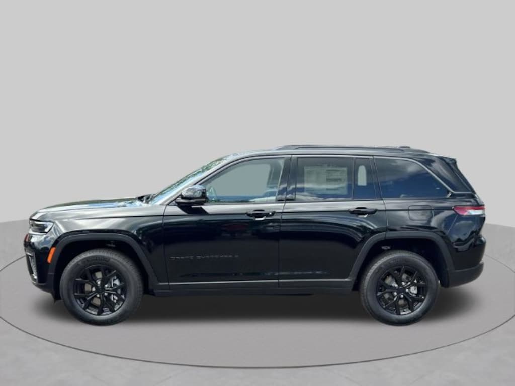New 2026 Jeep Grand Cherokee LAREDO ALTITUDE 4X4 Sport Utility