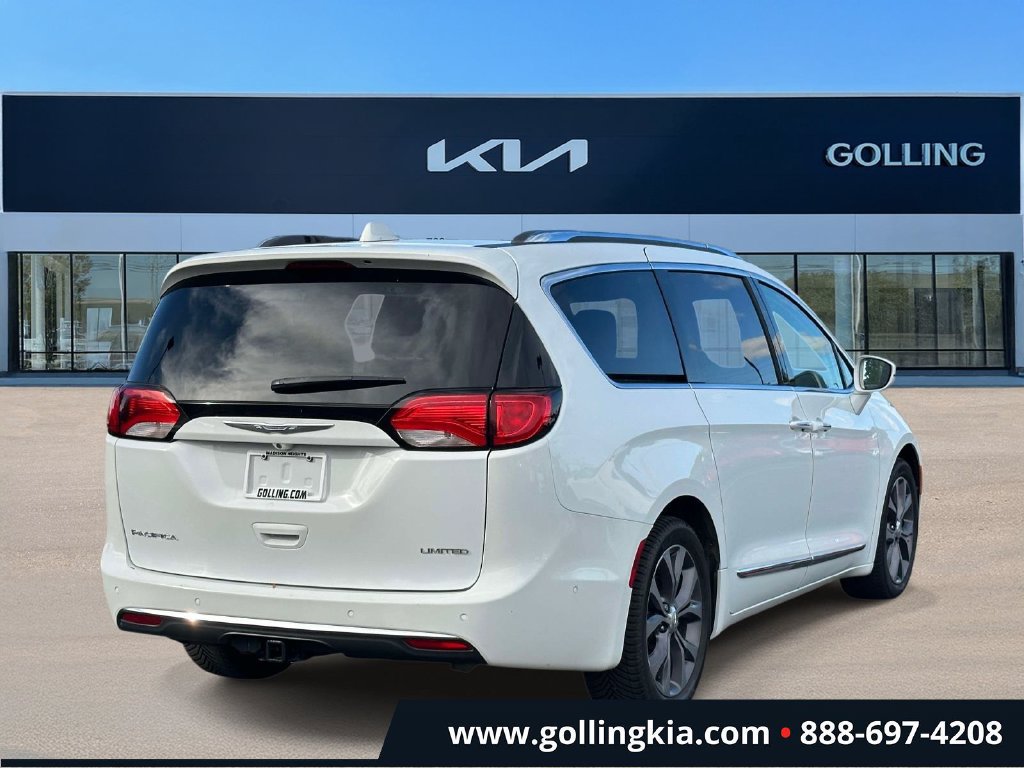 Used 2017 Chrysler Pacifica Limited Van