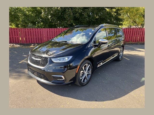 Certified 2024 Chrysler Pacifica Pinnacle Minivan/Van