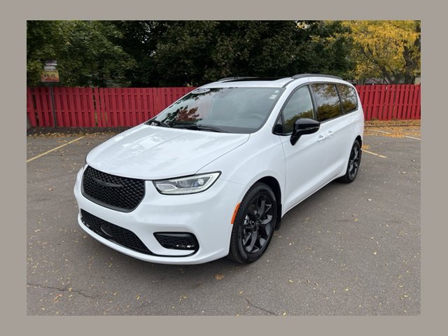  Chrysler Pacifica