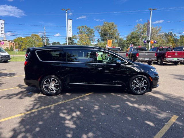 Certified 2024 Chrysler Pacifica Pinnacle Minivan/Van