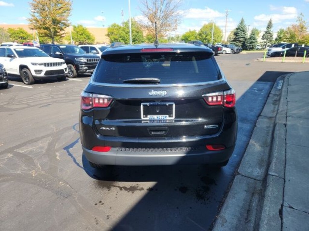 Certified 2022 Jeep Compass Latitude Lux SUV