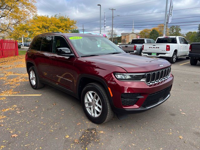 Certified 2025 Jeep Grand Cherokee Laredo X SUV