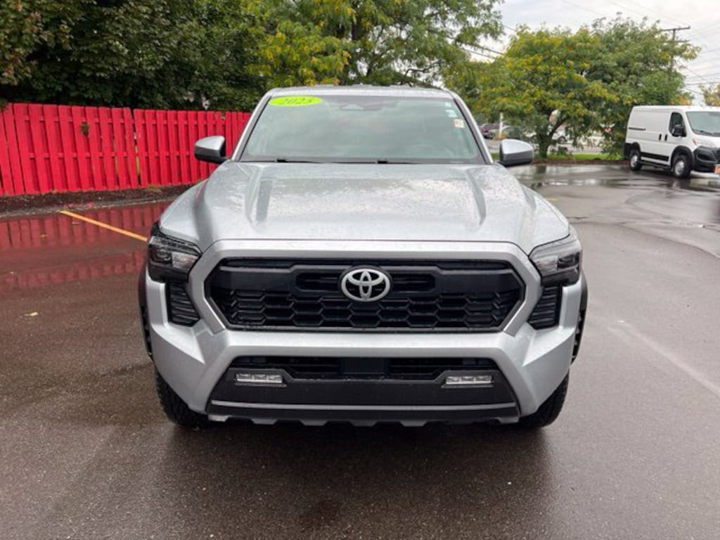 Used 2025 Toyota Tacoma TRD Off-Road Truck