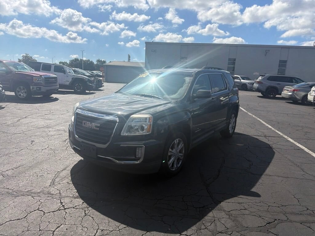 Used 2017 GMC Terrain SLE-2 Sport Utility