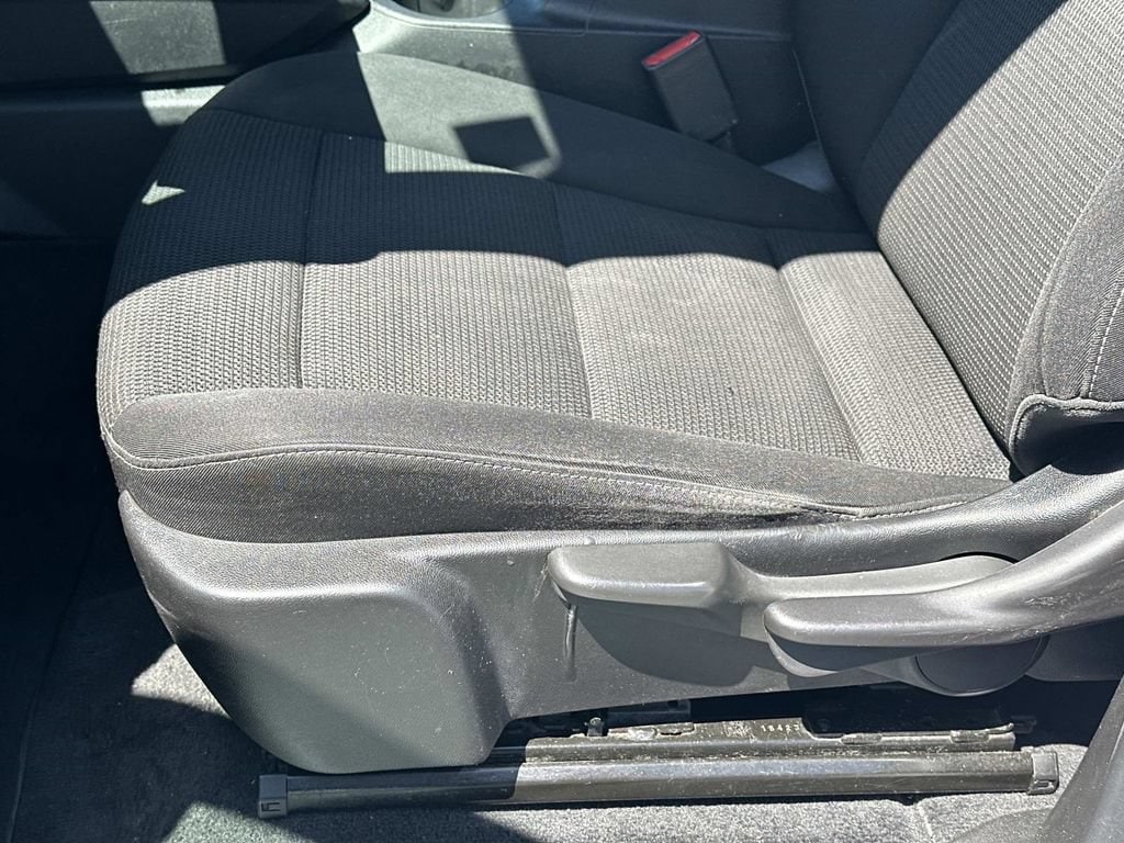 2023 Chevrolet Colorado LT - Photo 17