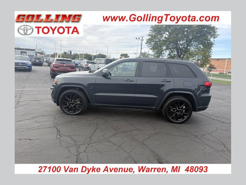 Used 2017 Jeep Grand Cherokee Altitude Sport Utility