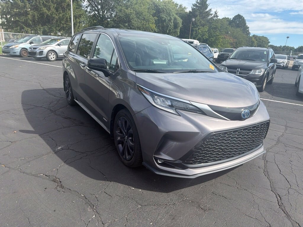 Used 2021 Toyota Sienna XSE Passenger Van