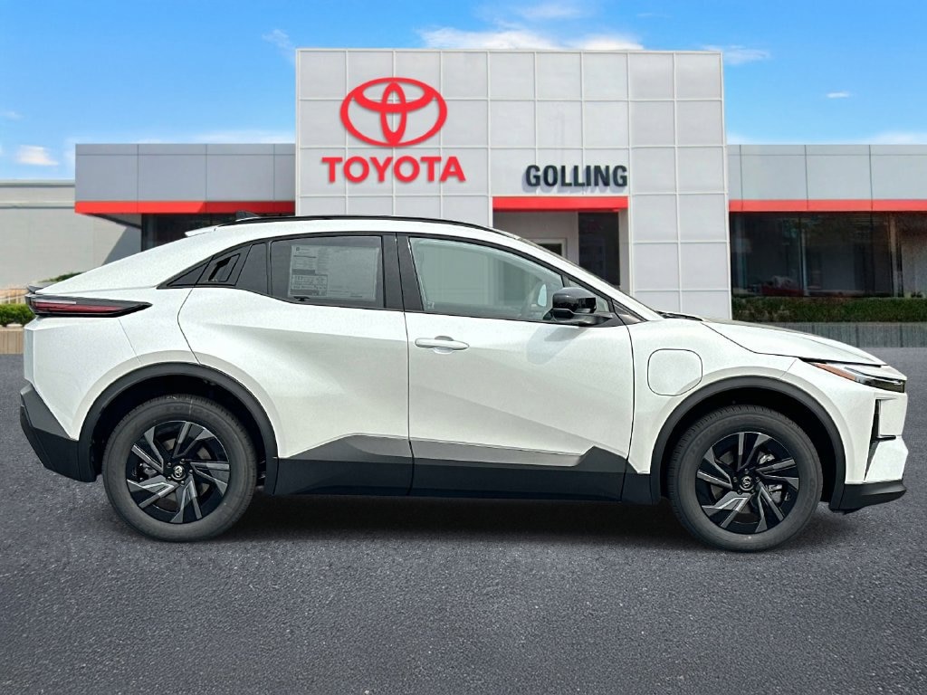 New 2026 Toyota C-HR SE SE AWD