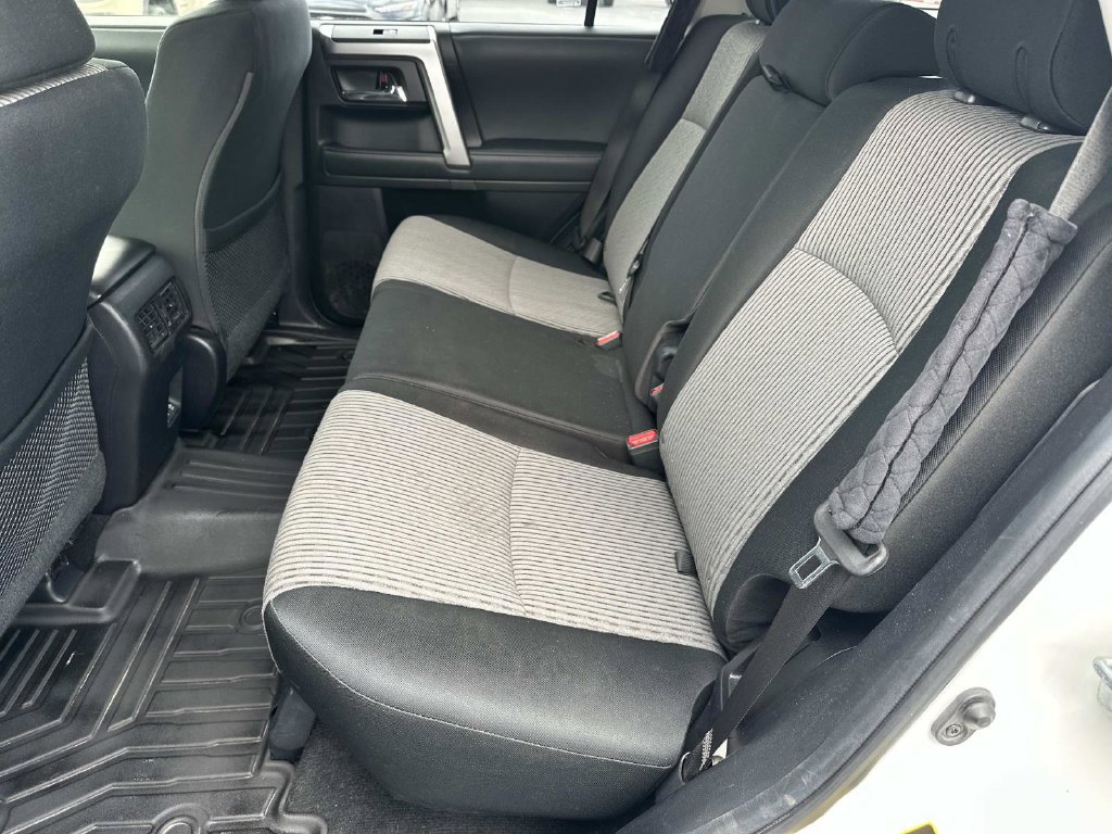 2021 Toyota 4Runner SR5 - Photo 12