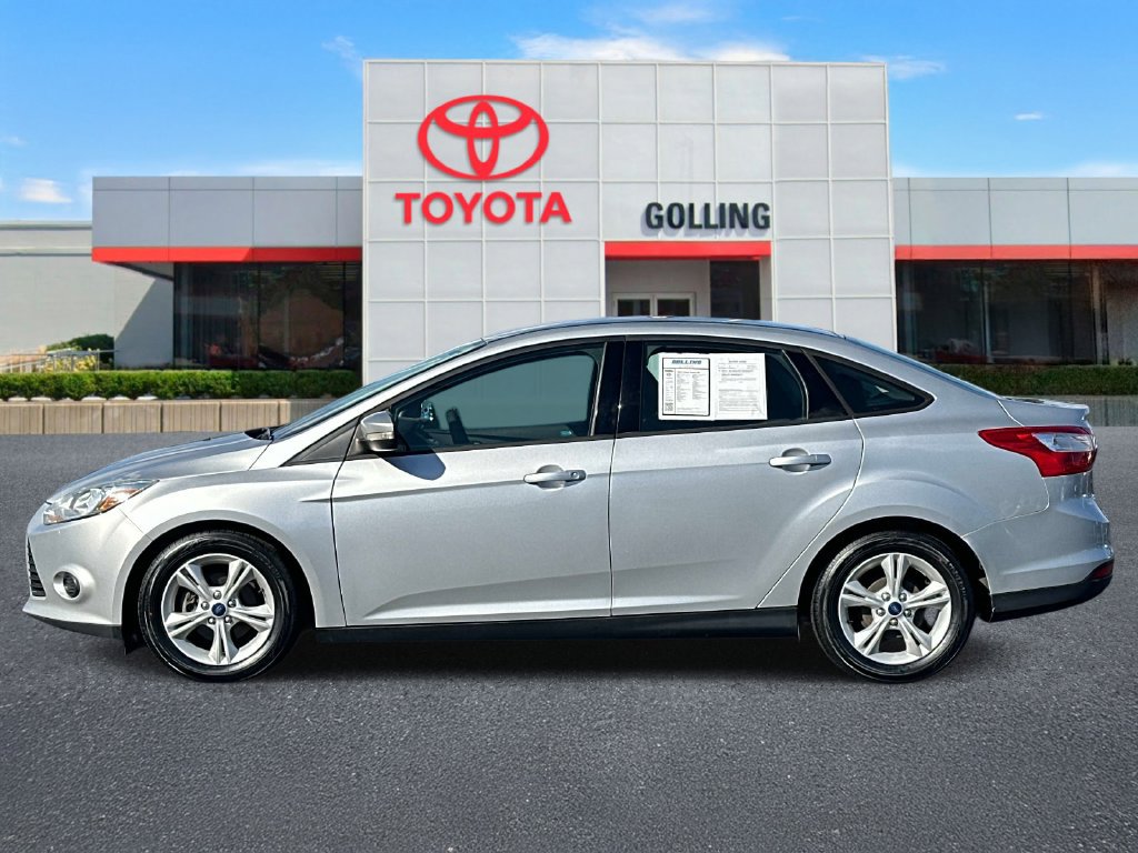 Used 2014 Ford Focus SE with VIN 1FADP3F21EL418893 for sale in Warren, MI