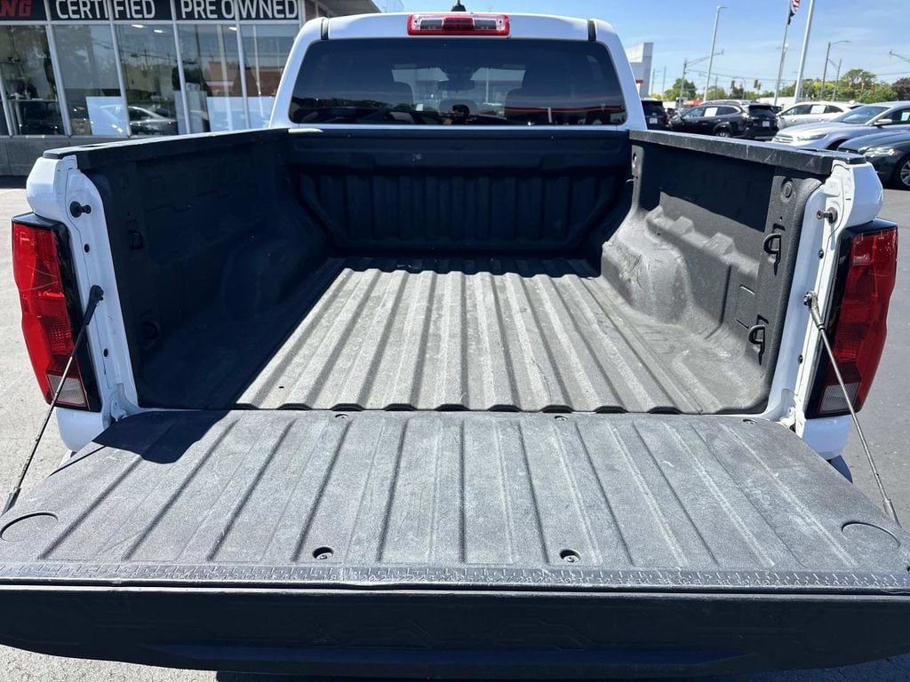 2023 Chevrolet Colorado LT - Photo 10