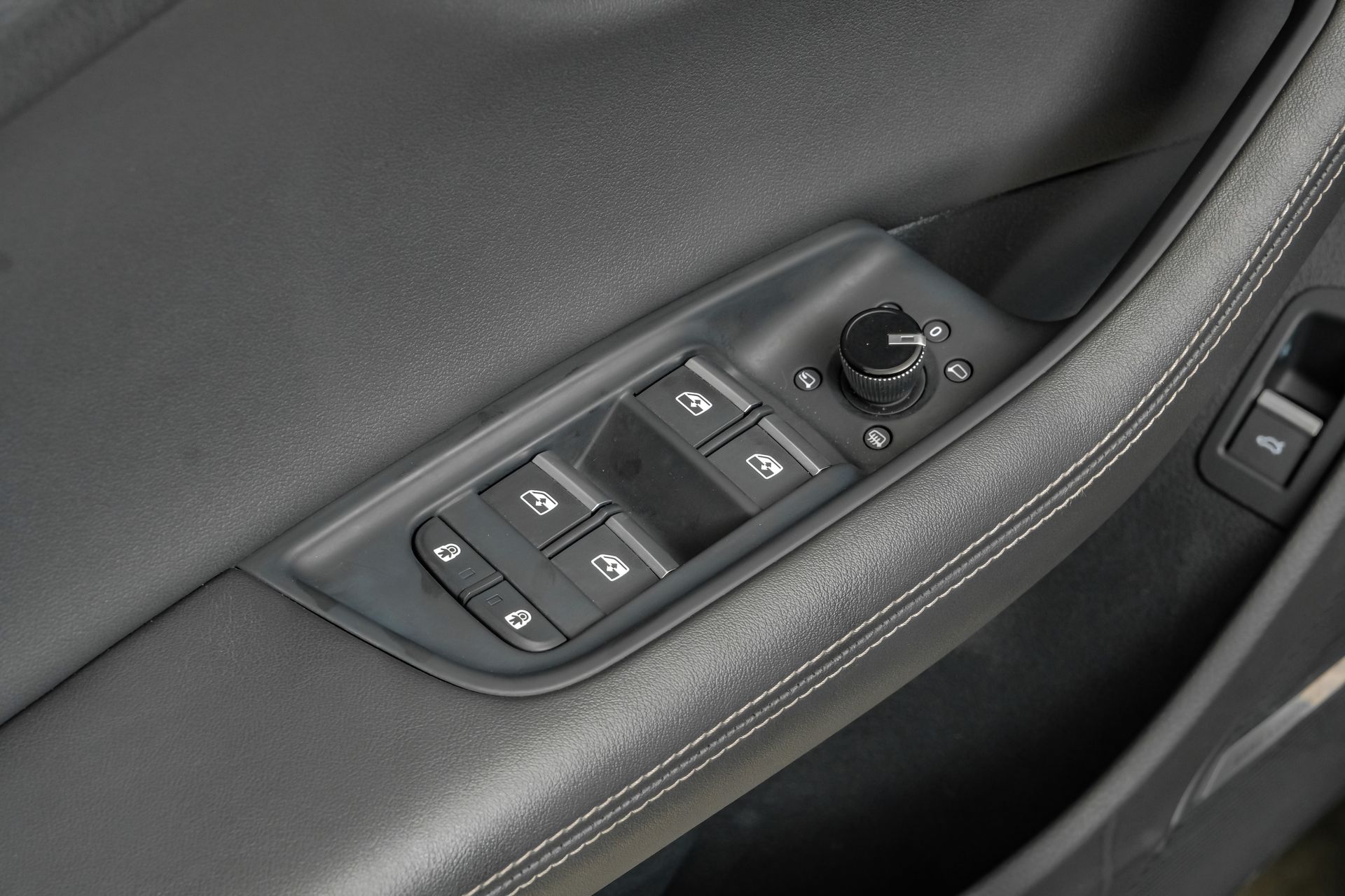 2023 Audi Q8 Premium Plus - Photo 46