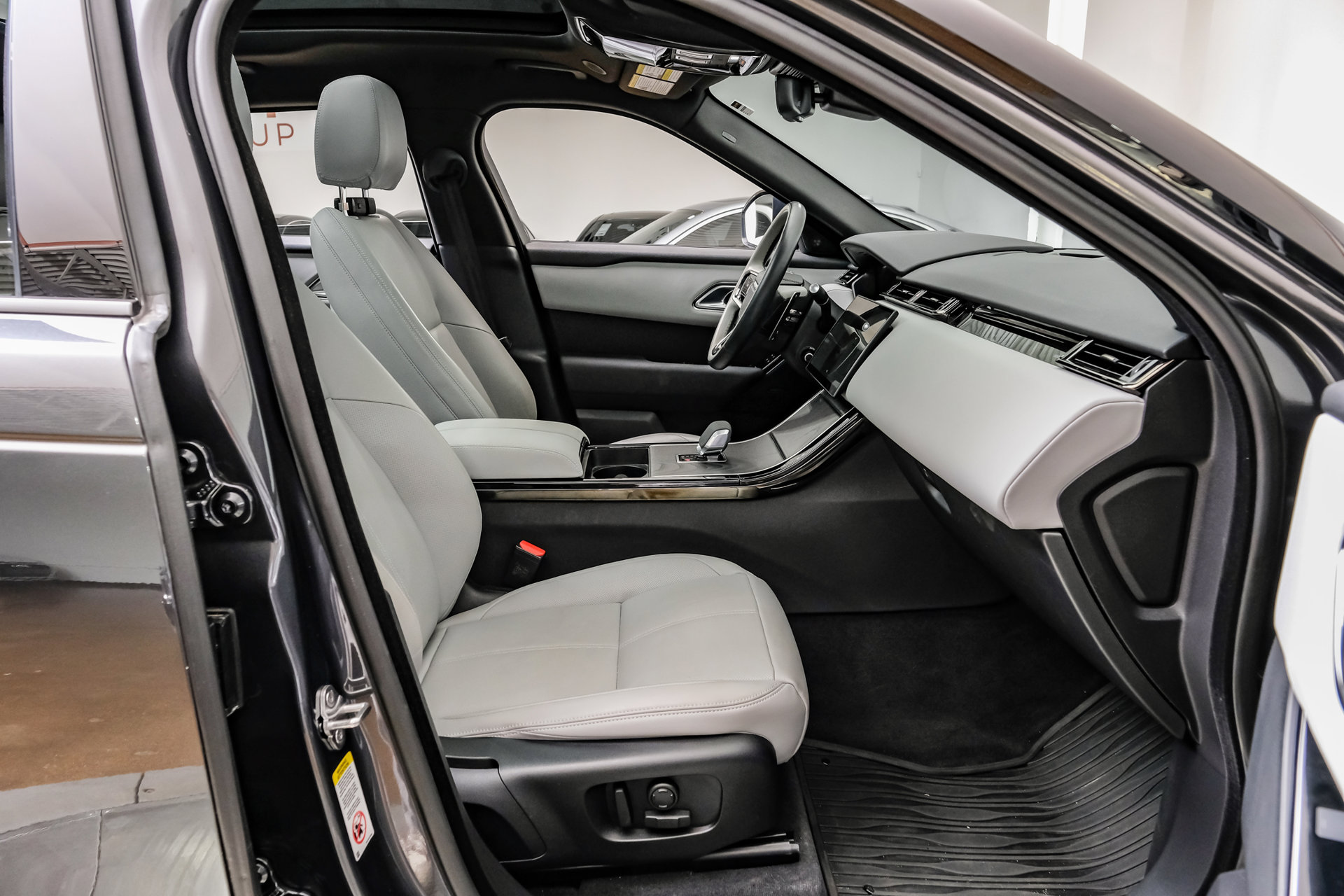 2024 Land Rover Range Rover Velar Dynamic SE - Photo 36