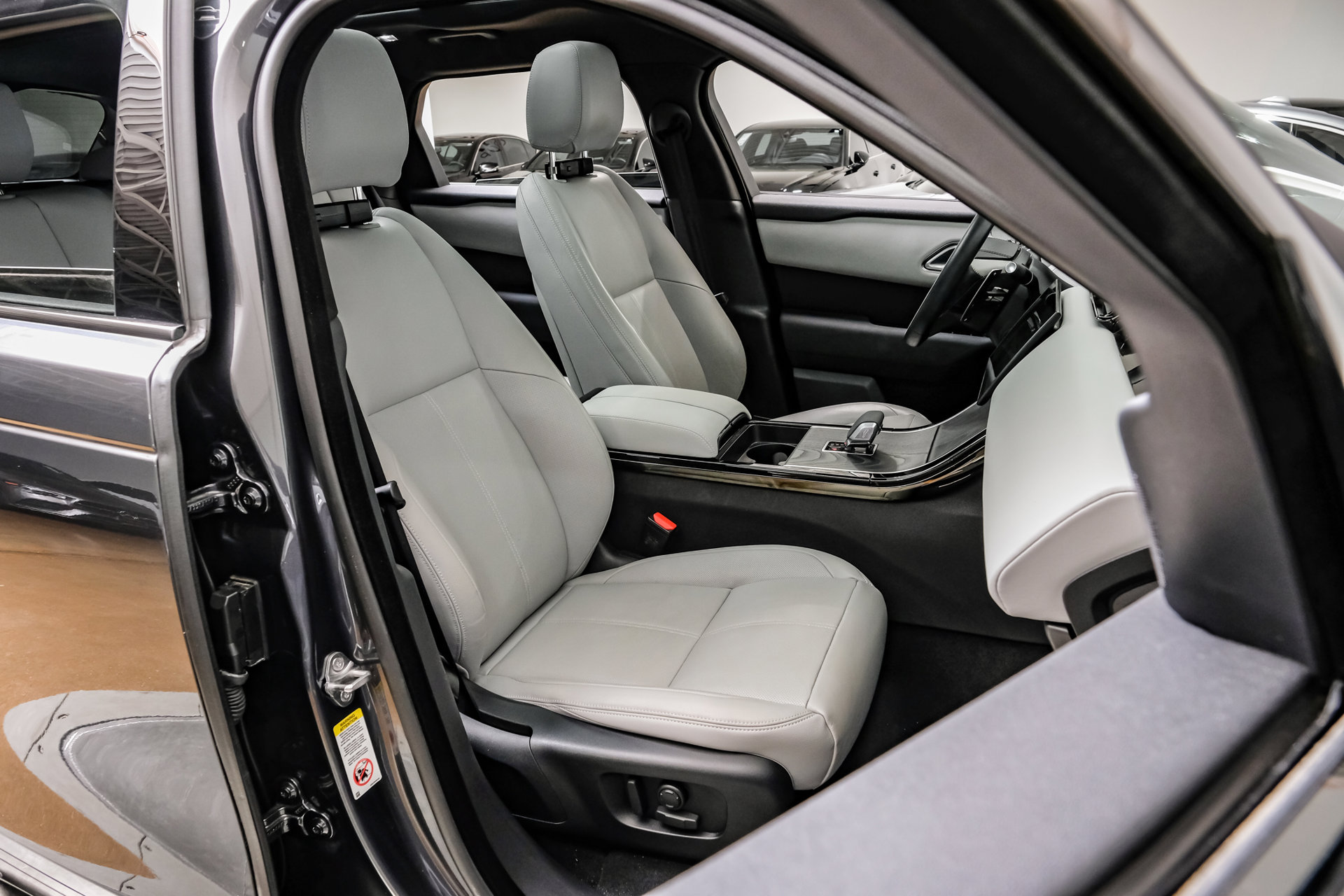 2024 Land Rover Range Rover Velar Dynamic SE - Photo 37